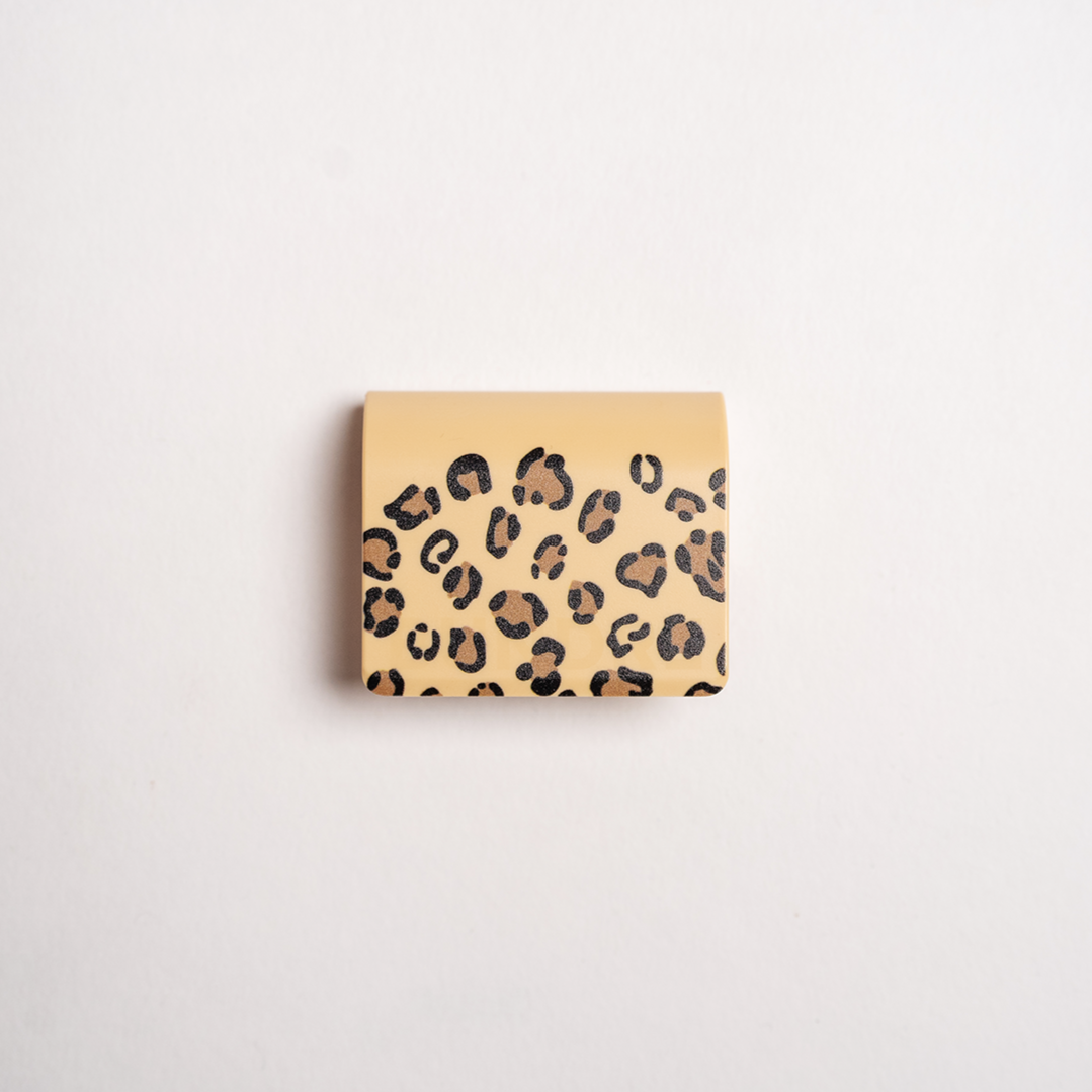 BUNDRE leopard roars